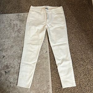American Eagle White Jeans